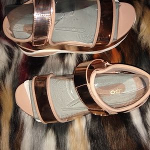 Brand-new Aldo rose gold sandals